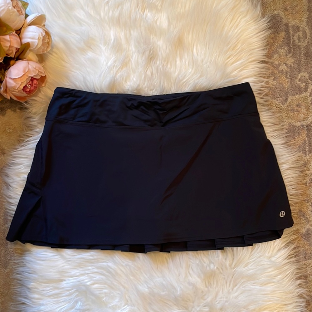 🍋 Lululemon Running Skirt with pleated back size 10